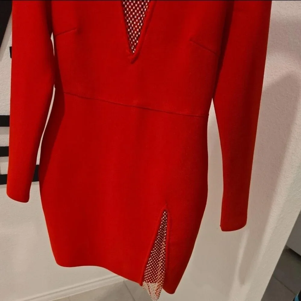 Red Dress - Picture 9 of 10